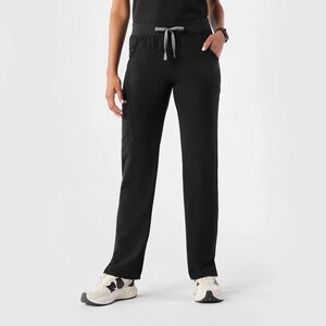FIGS Black Kade™ - Tall Cargo Scrub Pants